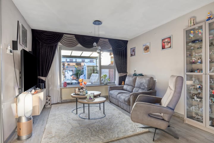 Photo 9 of Ornament 9