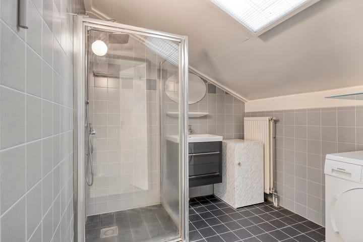 Photo 22 of Ornament 9