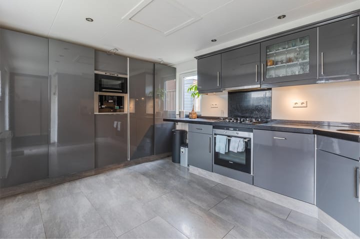 Photo 13 of van den Berghweg 48