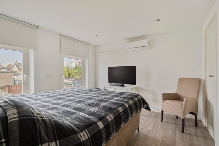 Photo 15 of Nieuwe Kerkstraat 44