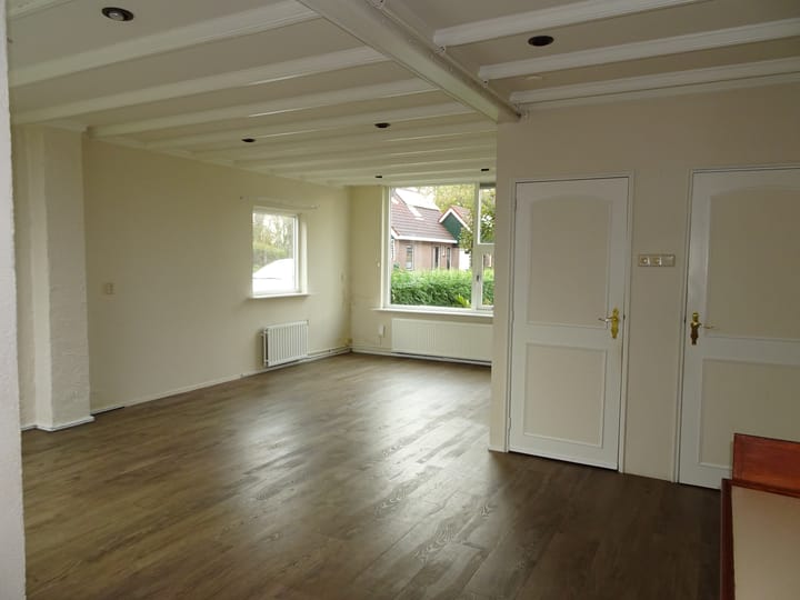 Photo 2 of Zuiderweg 18