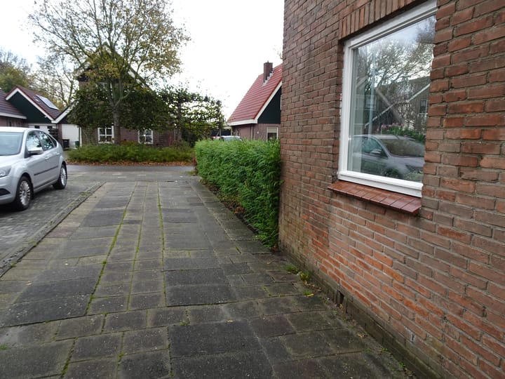Photo 21 of Zuiderweg 18