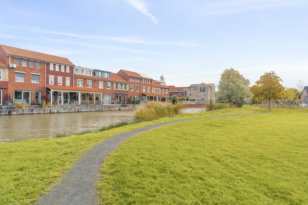 Photo 26 of Fossa Italica 181