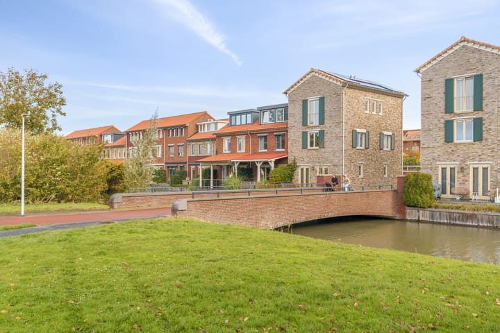 Photo 27 of Fossa Italica 181