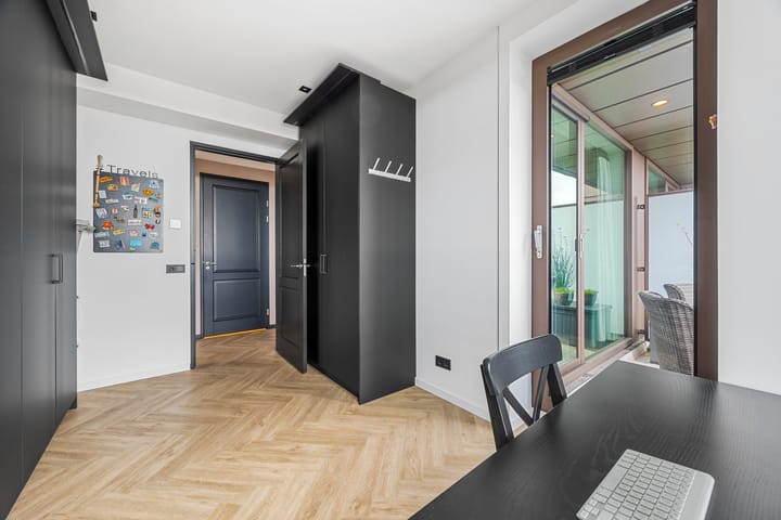 Foto 18 van C.T. Storklaan 627