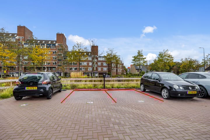 Foto 36 van C.T. Storklaan 627