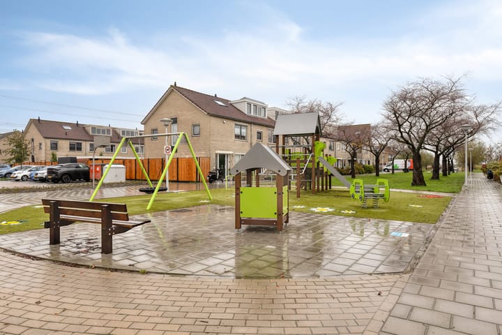 Photo 48 of Nienke van Hichtumstraat 41