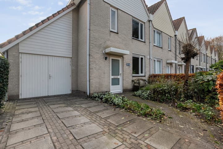 Photo 44 of Kluft 42