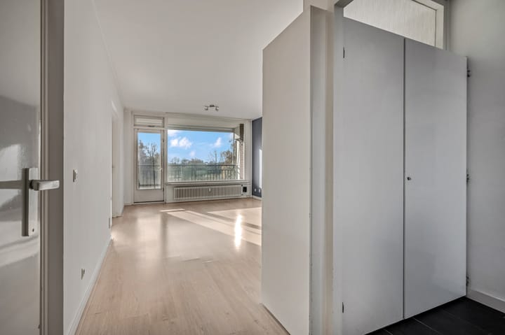 Photo 5 of Valkestein 409