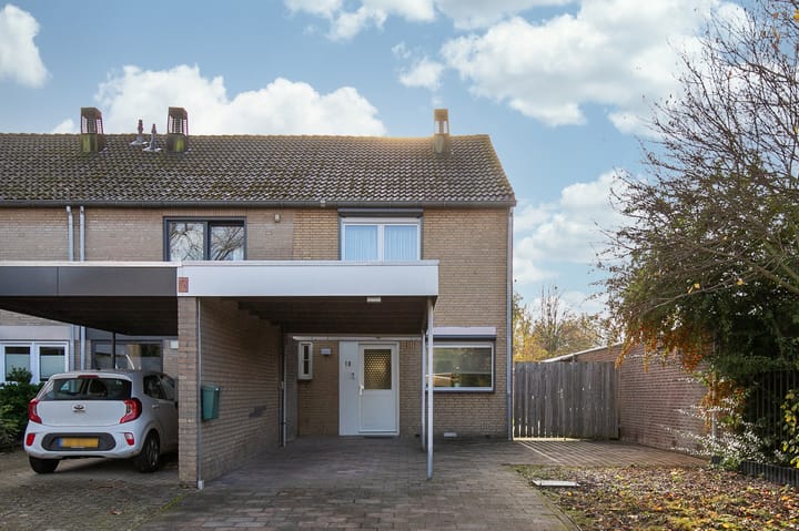 Komerd 18 main image