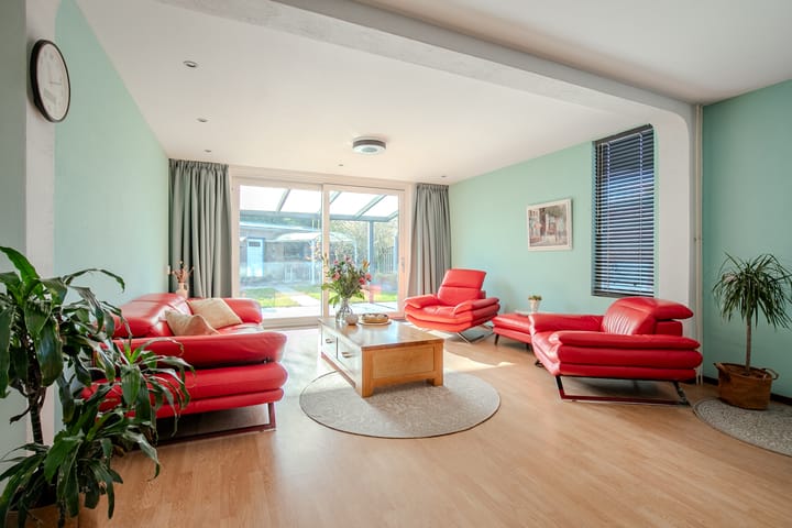 Photo 8 of Komerd 18