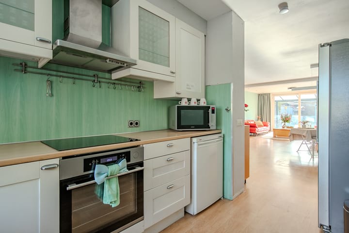 Photo 10 of Komerd 18