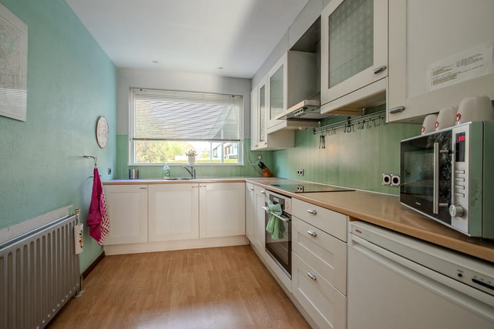 Photo 11 of Komerd 18