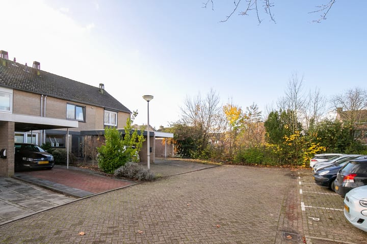 Photo 26 of Komerd 18