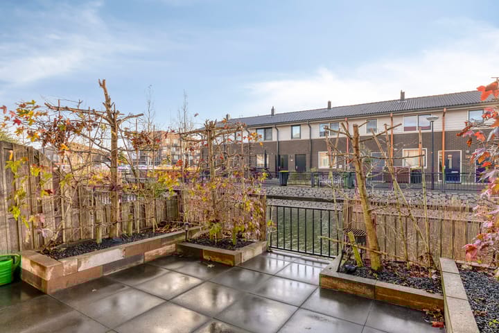 Photo 38 of Steigerdijk 30