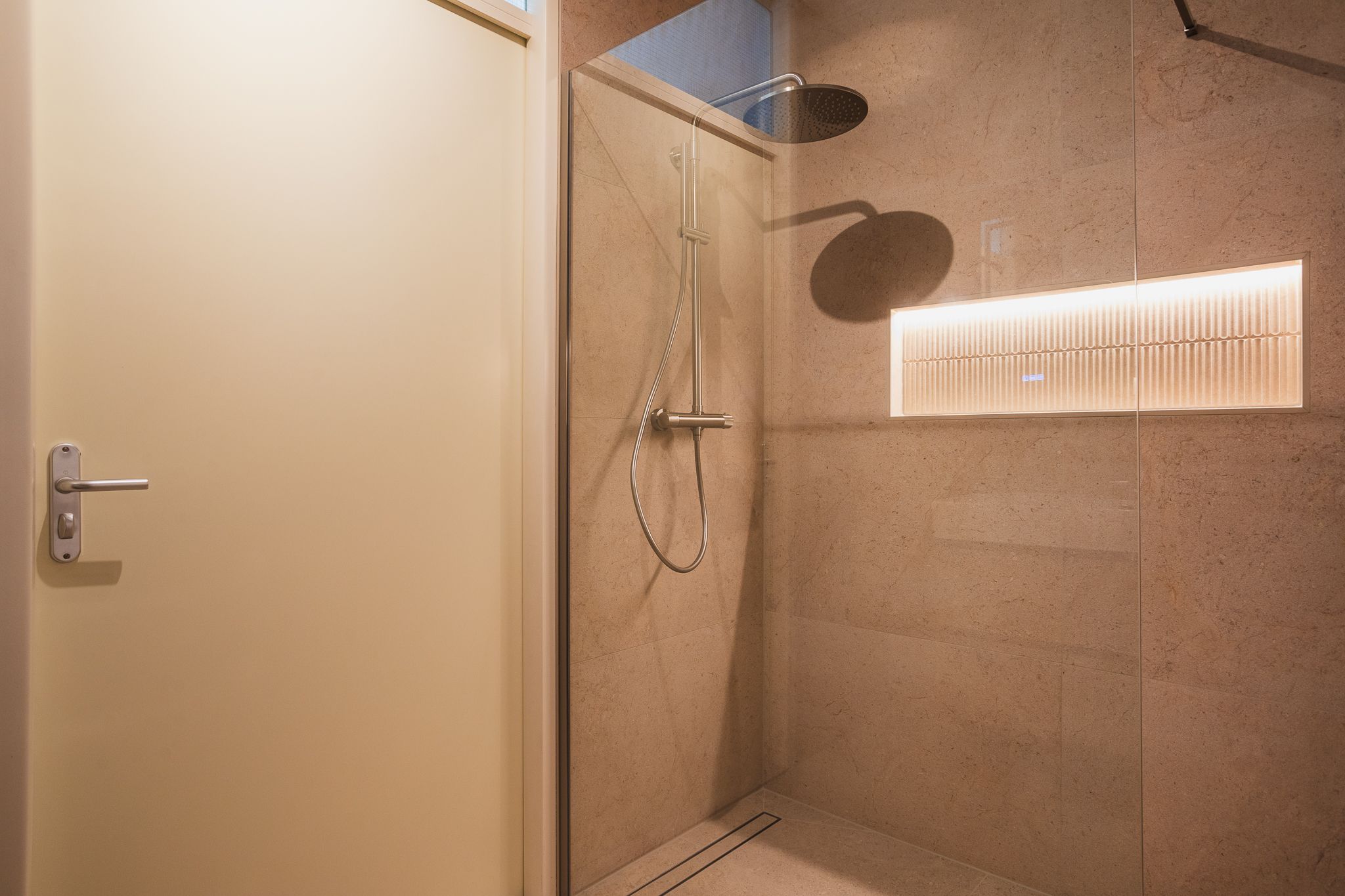 Foto 24 van Burgemeester De Monchyplein 218