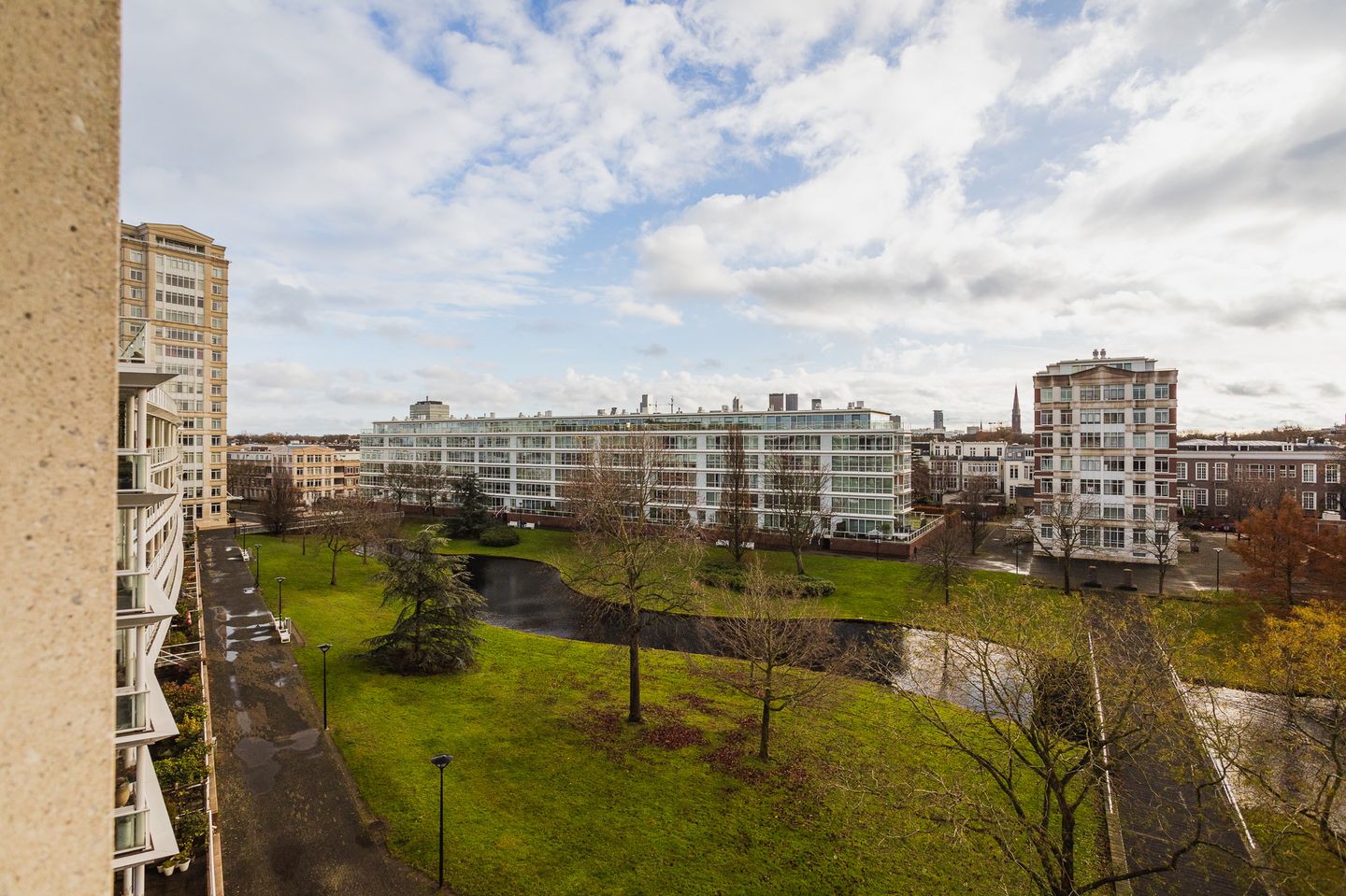 Foto 35 van Burgemeester De Monchyplein 218