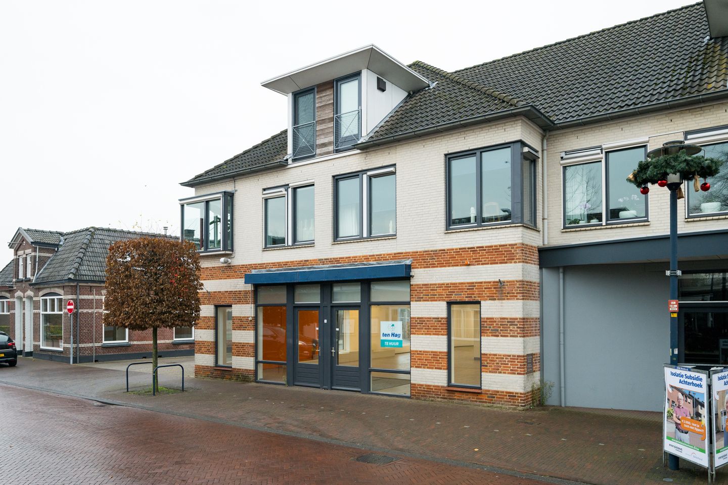 View photo 2 of Dorpsstraat 31