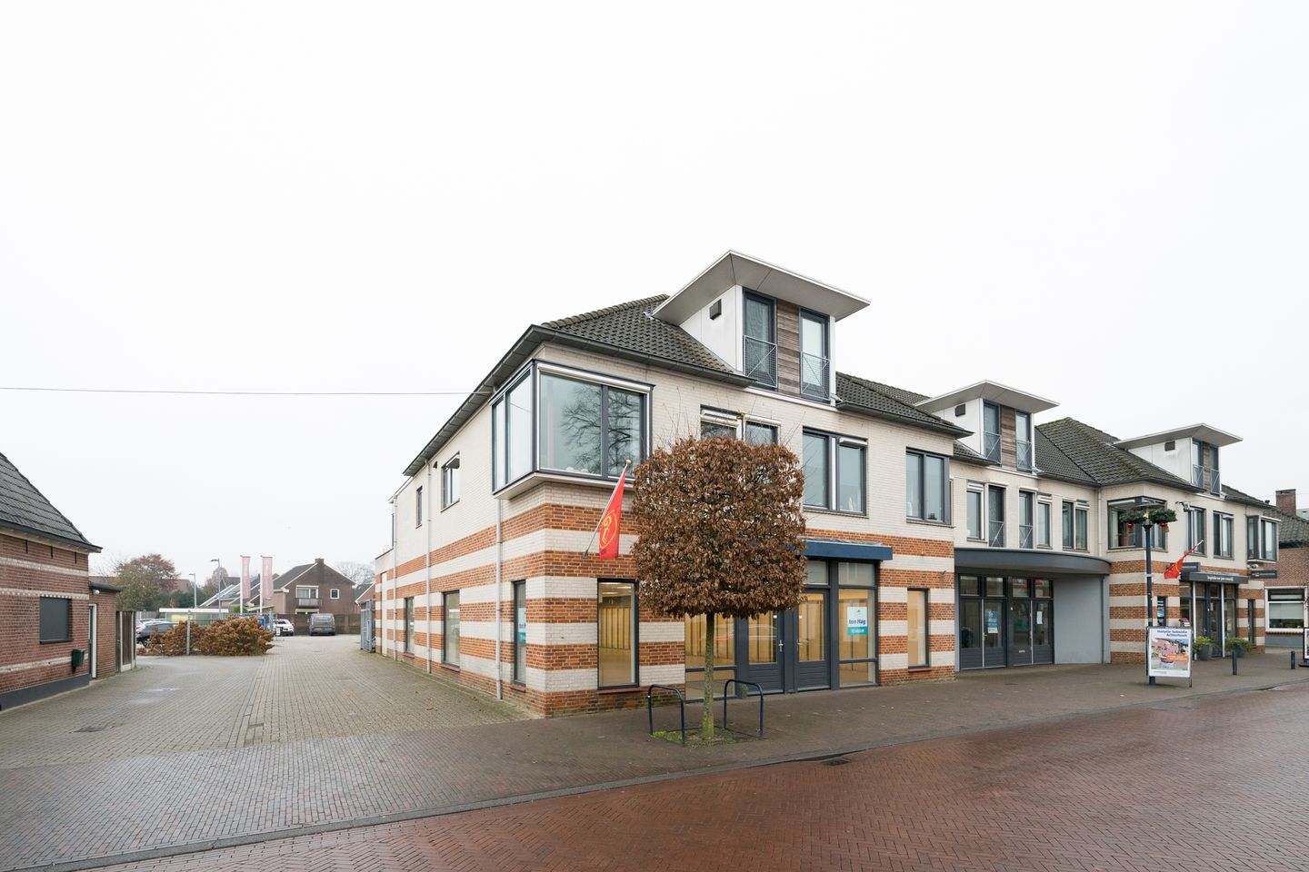 View photo 5 of Dorpsstraat 31