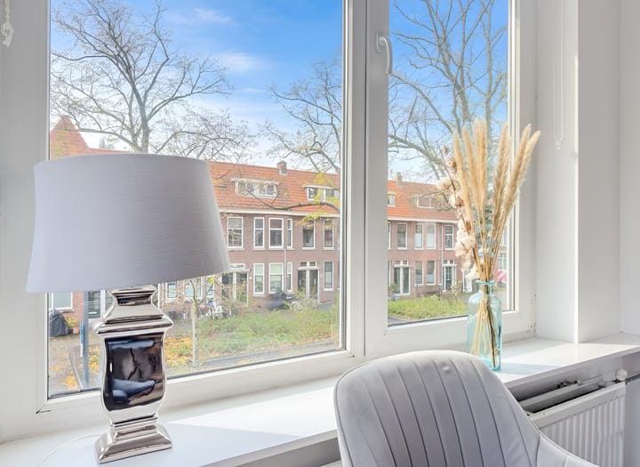 Photo 3 of Dirk van Wassenaarstraat 12-B