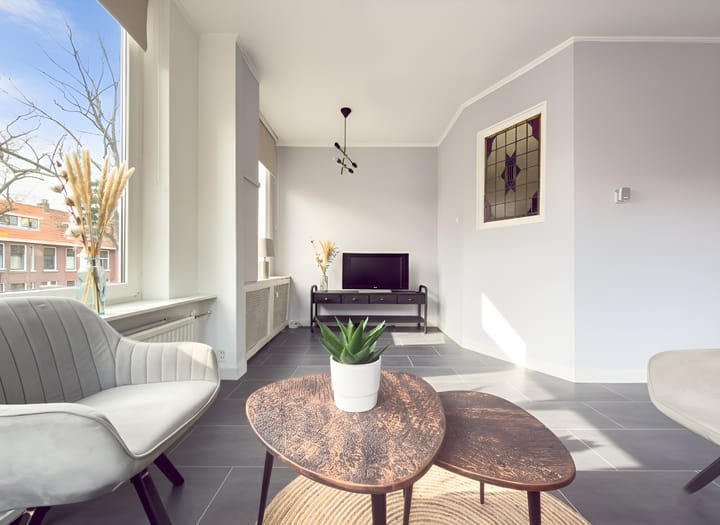 Photo 4 of Dirk van Wassenaarstraat 12-B