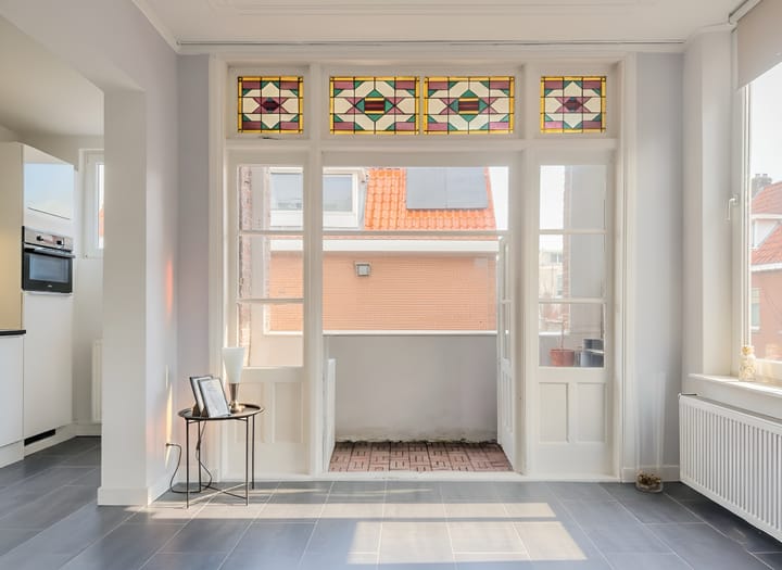 Photo 14 of Dirk van Wassenaarstraat 12-B