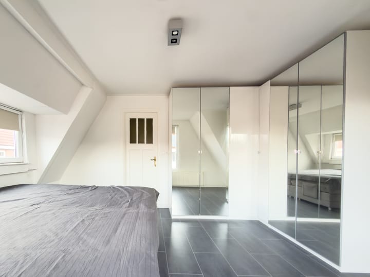 Photo 25 of Dirk van Wassenaarstraat 12-B