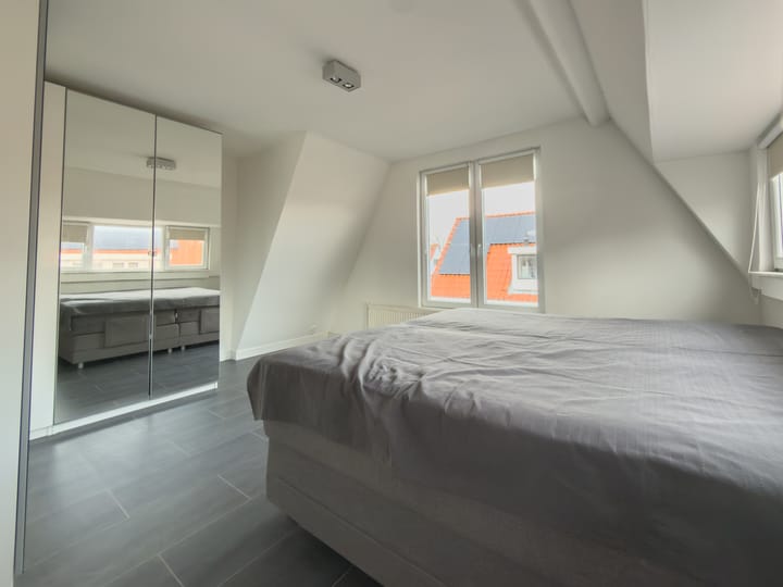 Photo 26 of Dirk van Wassenaarstraat 12-B