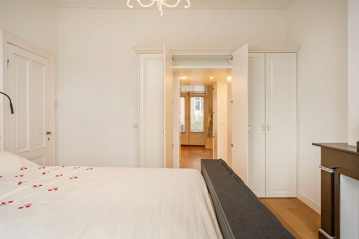 Photo 23 of Burgemeester Weertsstraat 63