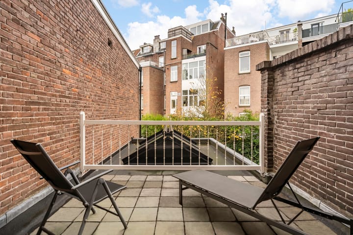 Photo 26 of Burgemeester Weertsstraat 63