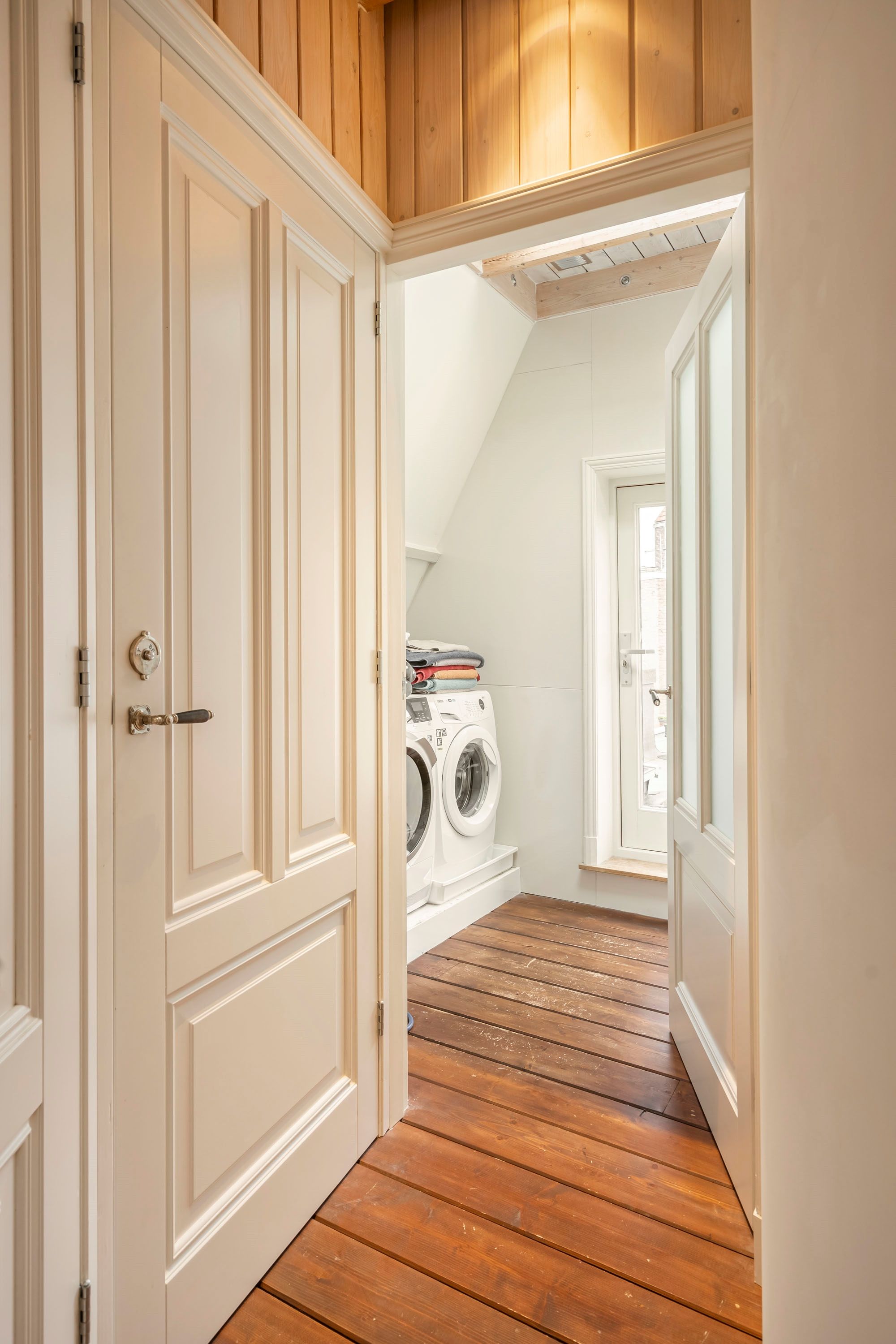 Foto 36 van Burgemeester Weertsstraat 63