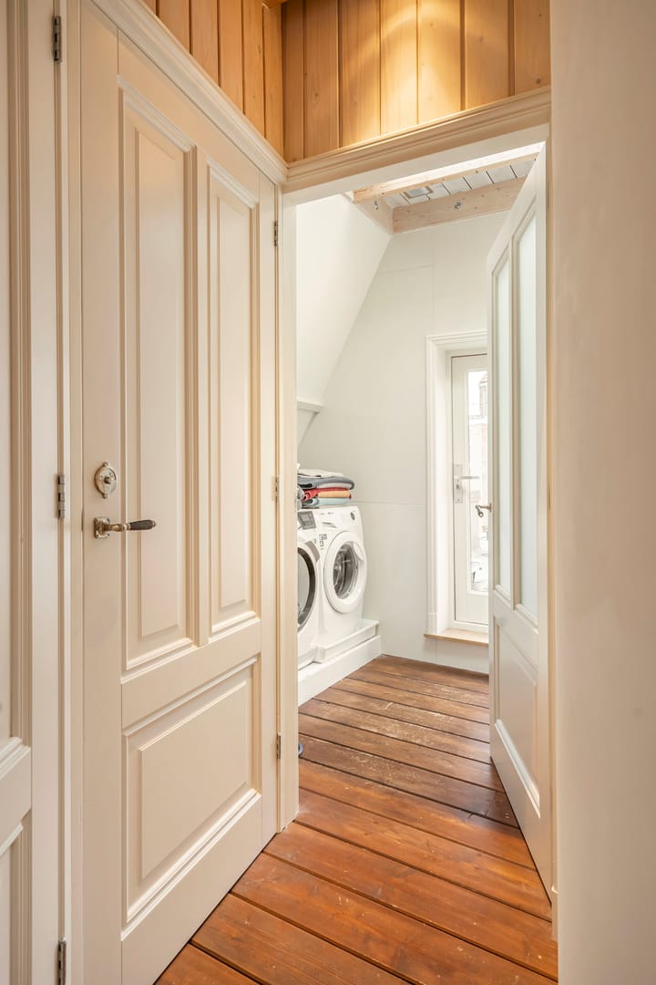 Photo 36 of Burgemeester Weertsstraat 63