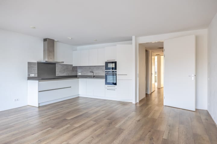 Photo 2 of Zaanweg 118-F