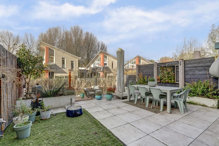 Foto 5 van Iroko 194