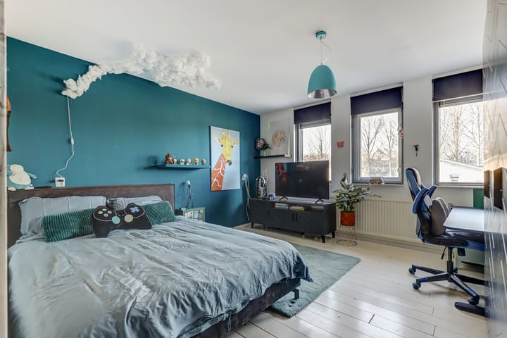 Foto 30 van Iroko 194