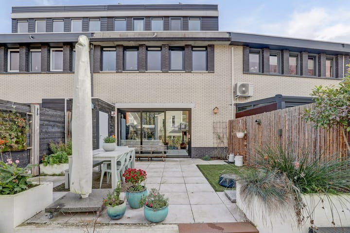 Foto 51 van Iroko 194