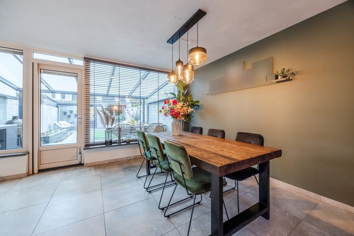 Foto 10 van van Heinsbergstraat 107