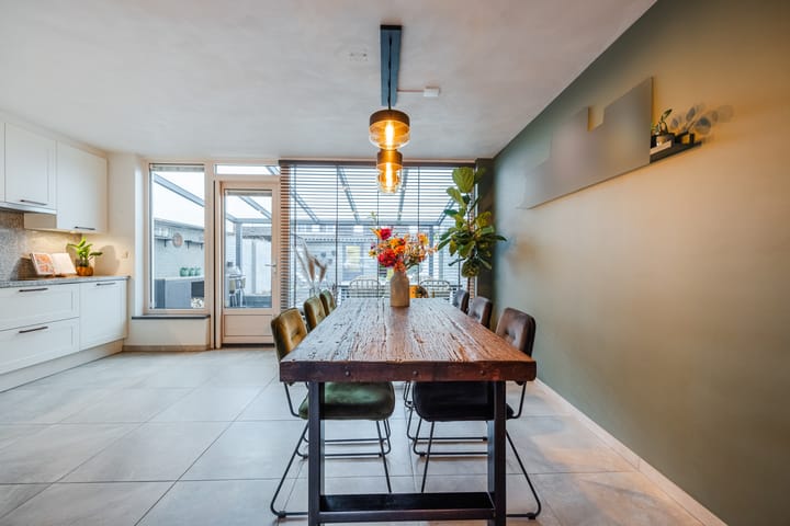 Foto 11 van van Heinsbergstraat 107