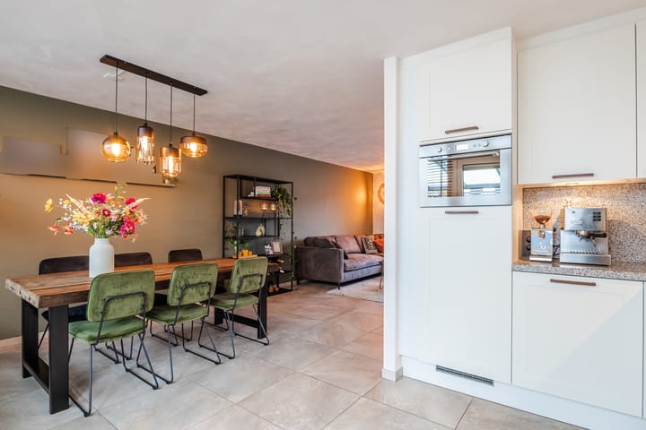 Foto 17 van van Heinsbergstraat 107