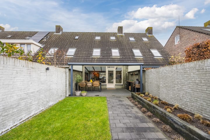 Foto 19 van van Heinsbergstraat 107