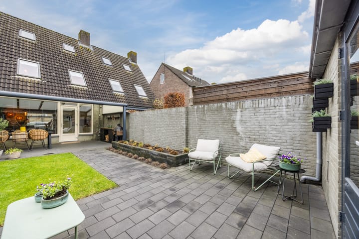 Foto 20 van van Heinsbergstraat 107