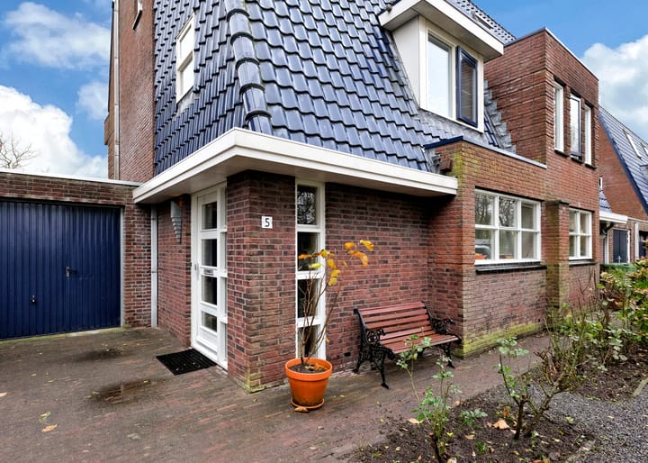 Photo 38 of Maria Zegwaart-de Korte erf 5