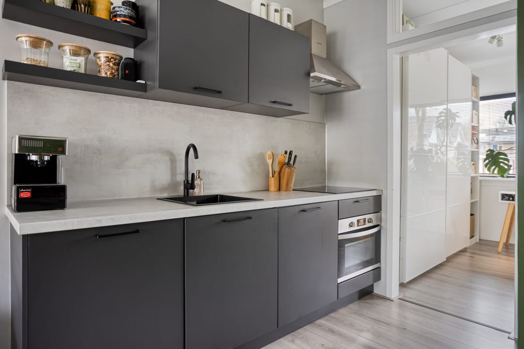 Photo 13 of Van Hallstraat 6