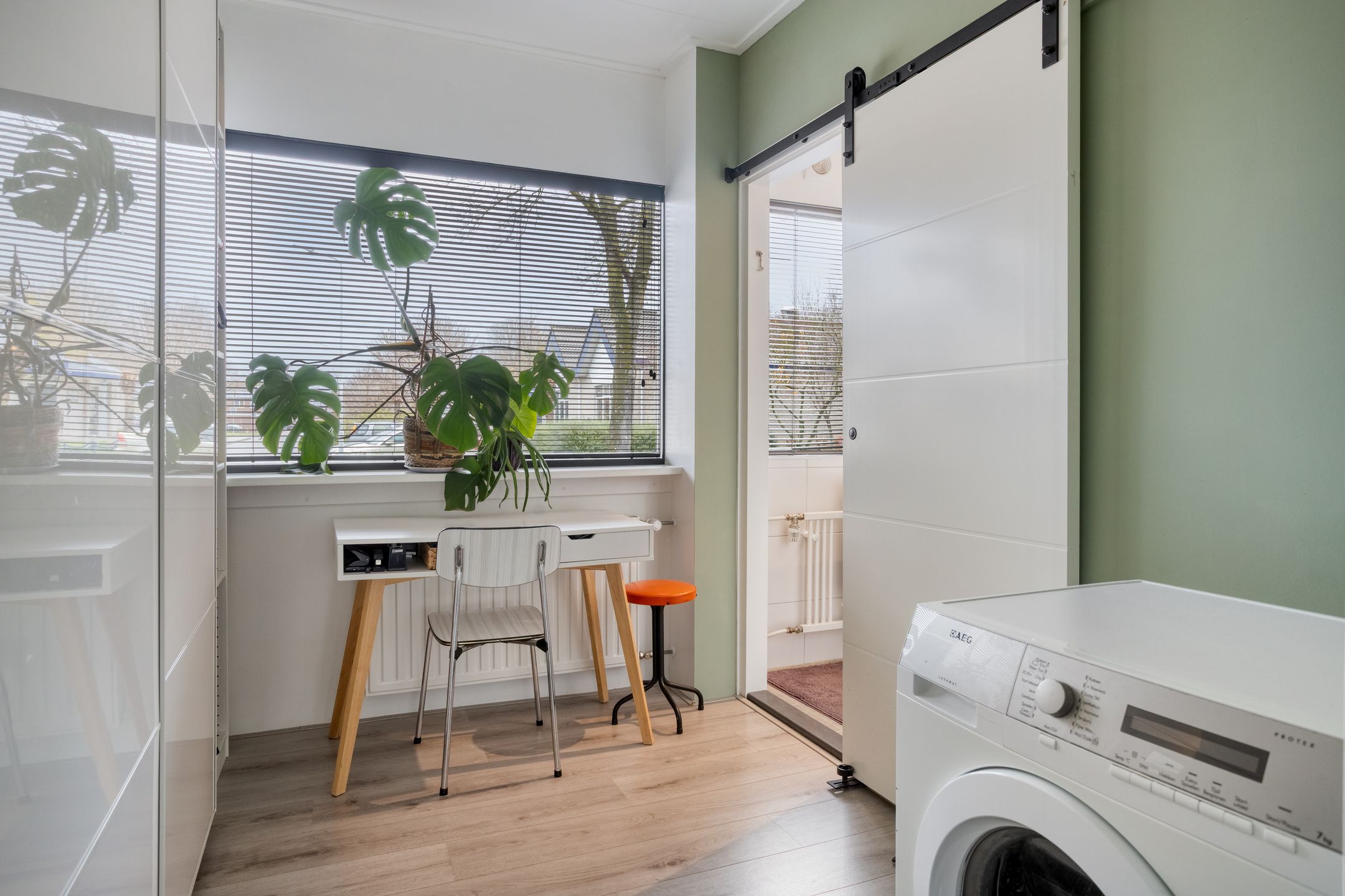 Photo 15 of Van Hallstraat 6