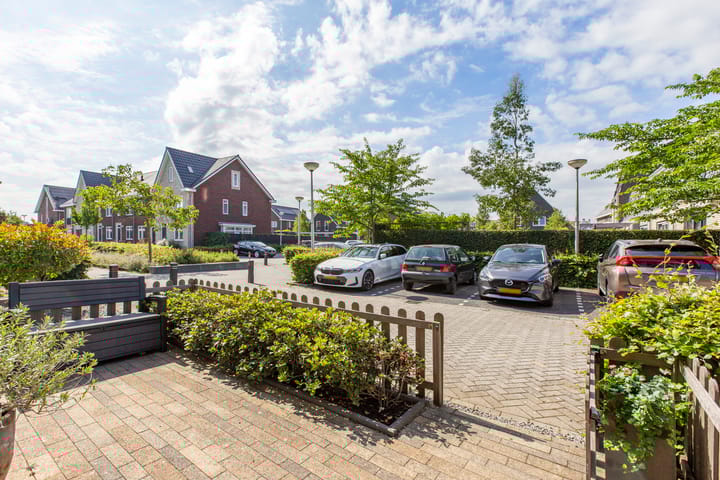 Photo 6 of Madelief 6