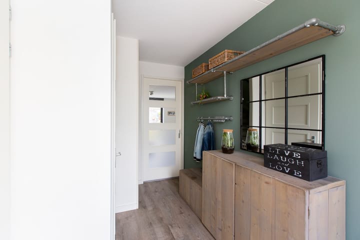 Photo 10 of Madelief 6