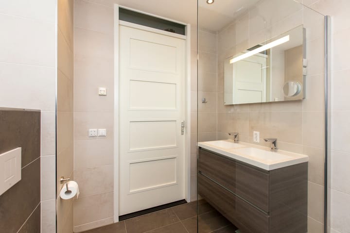 Photo 31 of Madelief 6