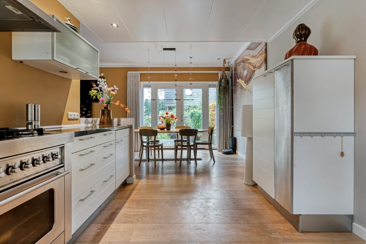 Photo 15 of Hoofdstraat 10