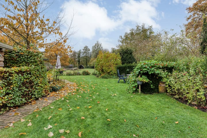 Photo 45 of Hoofdstraat 10