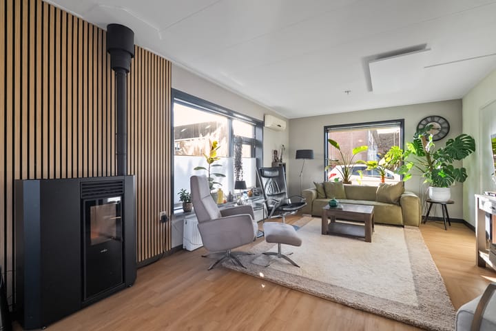 Photo 3 of Irisstraat 9